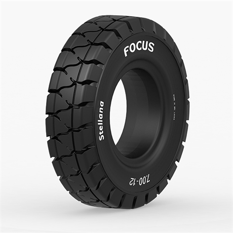 Stellana Focus standard black forklift tire