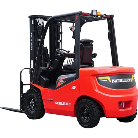 Chariot élévateur électrique lithium 4 roues - aimant permanent et batterie 154 V - 4 T