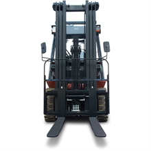 Chariot élévateur électrique lithium 4 roues - batterie LiFePO₄ 80 V à recharge rapide - 3,5 T - 